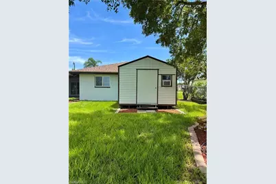 145 SW 28th Ter, Cape Coral, FL 33914 - Photo 26