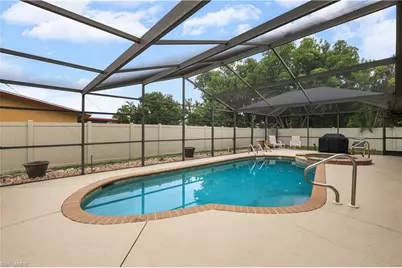 4029 Country Club Blvd, Cape Coral, FL 33904 - Photo 2