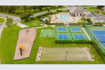 4716 Fairloop Run, Lehigh Acres, FL 33973 - Photo 38