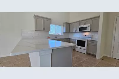 420 SE 15th Ter, Cape Coral, FL 33990 - Photo 22