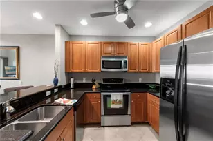 2745 1st St, Fort Myers, FL 33916 - Photo 6
