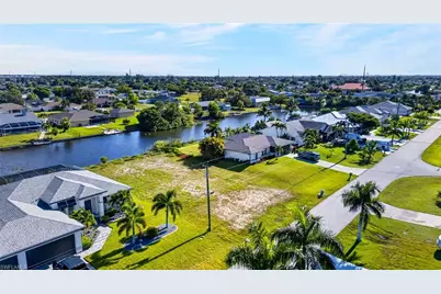 107 SW 21st St, Cape Coral, FL 33991 - Photo 44
