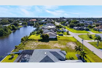 107 SW 21st St, Cape Coral, FL 33991 - Photo 36