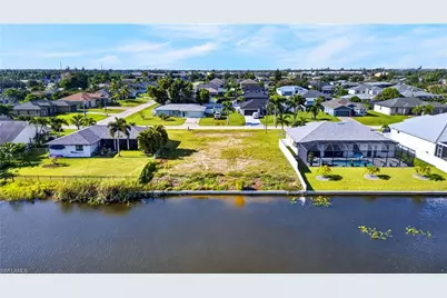 107 SW 21st St, Cape Coral, FL 33991 - Photo 22