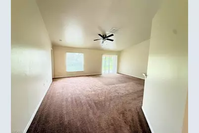 706 Oro Ave S, Lehigh Acres, FL 33974 - Photo 4