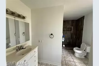 253 S Cypress St, Labelle, FL 33935 - Photo 6