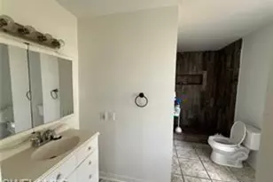 253 S Cypress St, Labelle, FL 33935 - Photo 6