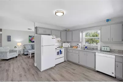 245 Mango St, Fort Myers Beach, FL 33931 - Photo 18