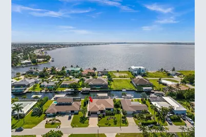 5815 SW 1st Pl, Cape Coral, FL 33914 - Photo 2