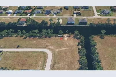 1728 NW 27th St, Cape Coral, FL 33993 - Photo 2