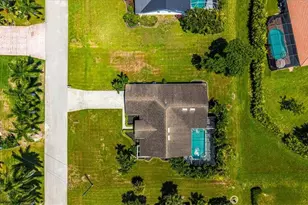 2816 SW 43rd Ln, Cape Coral, FL 33914 - Photo 36