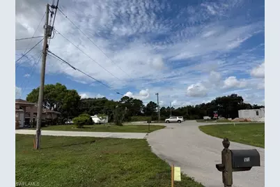 573 Bourse Cir, Lehigh Acres, FL 33974 - Photo 2