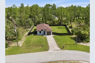 1151 Rachel St E, Lehigh Acres, FL 33974 - Photo 2