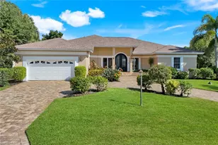 16111 Forest Oaks Dr, Fort Myers, FL 33908 - Photo 2