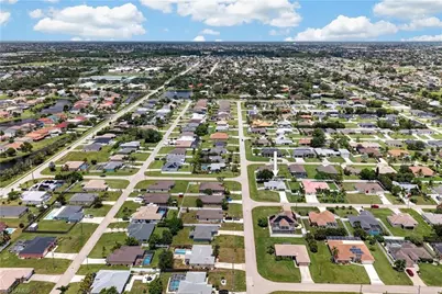 1821 SW 22nd Ter, Cape Coral, FL 33991 - Photo 32