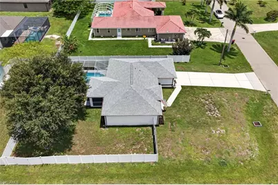 1821 SW 22nd Ter, Cape Coral, FL 33991 - Photo 34