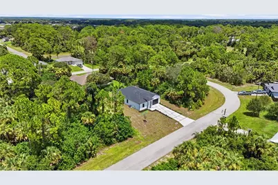 8032 Windswept Cir, Labelle, FL 33935 - Photo 4
