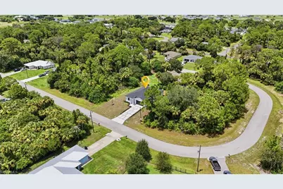 8032 Windswept Cir, Labelle, FL 33935 - Photo 6
