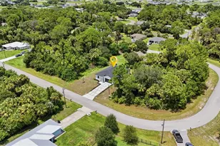 8032 Windswept Cir, Labelle, FL 33935 - Photo 6