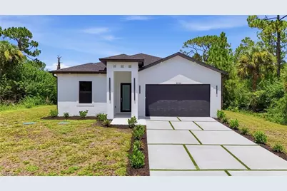 8032 Windswept Cir, Labelle, FL 33935 - Photo 1