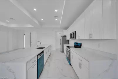 2805 26th St SW, Lehigh Acres, FL 33976 - Photo 10