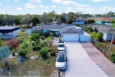 1526 NE 4th Ter, Cape Coral, FL 33909 - Photo 36
