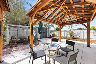 1526 NE 4th Ter, Cape Coral, FL 33909 - Photo 26