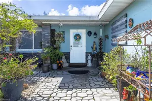 1526 NE 4th Ter, Cape Coral, FL 33909 - Photo 1