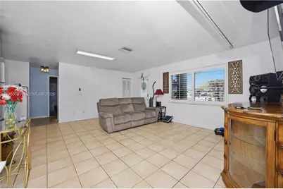 1526 NE 4th Ter, Cape Coral, FL 33909 - Photo 10