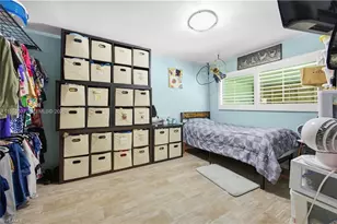 1526 NE 4th Ter, Cape Coral, FL 33909 - Photo 6