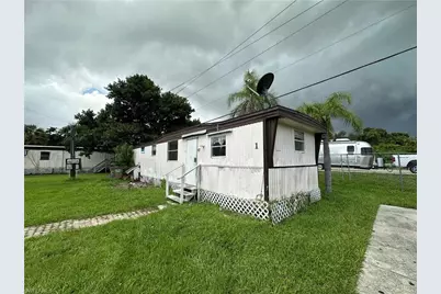 4900 Tice St #1, Fort Myers, FL 33905 - Photo 2