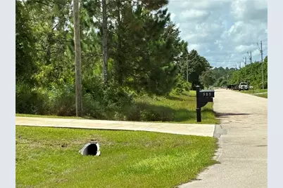 507 Wabasso Ave S, Lehigh Acres, FL 33974 - Photo 2