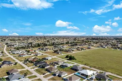 327 NW 23rd St, Cape Coral, FL 33993 - Photo 2