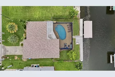 418 Avalon Dr, Cape Coral, FL 33904 - Photo 40