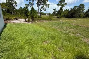 932 Dempsey St, Lehigh Acres, FL 33974 - Photo 14