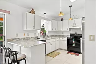 412 SW 19th Ln, Cape Coral, FL 33991 - Photo 2