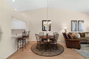 8009 San Vista Cir, Naples, FL 34109 - Photo 10