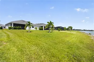 3943 E Hampton Cir, Alva, FL 33920 - Photo 26
