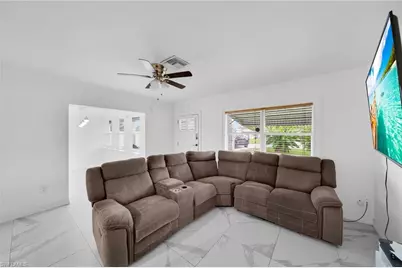 302 E Penn Rd, Lehigh Acres, FL 33936 - Photo 8