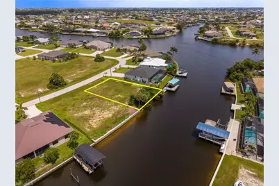 2210 NW 37th Pl, Cape Coral, FL 33993 - Photo 14