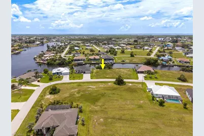 2210 NW 37th Pl, Cape Coral, FL 33993 - Photo 6