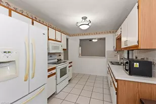 824 SW 13th Ave, Cape Coral, FL 33991 - Photo 12