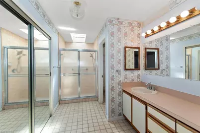 824 SW 13th Ave, Cape Coral, FL 33991 - Photo 16