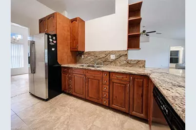 20 Hampton Ave, Lehigh Acres, FL 33936 - Photo 4