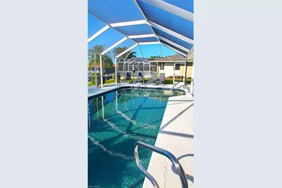 3010 SE 18th Pl, Cape Coral, FL 33904 - Photo 4