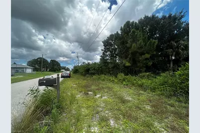 3313 27th St SW, Lehigh Acres, FL 33976 - Photo 6