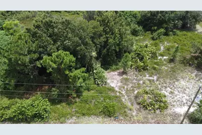3313 27th St SW, Lehigh Acres, FL 33976 - Photo 8