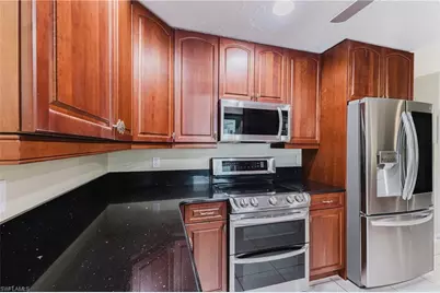 3319 SE 17th Ave, Cape Coral, FL 33904 - Photo 6