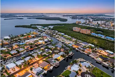 16 Sunview Blvd, Fort Myers Beach, FL 33931 - Photo 30