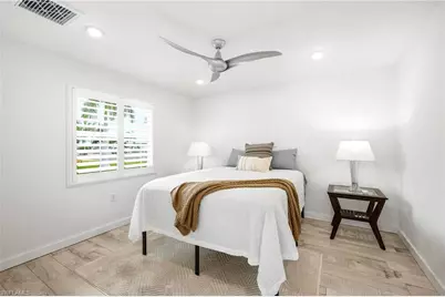 16 Sunview Blvd, Fort Myers Beach, FL 33931 - Photo 12